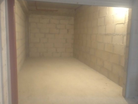 Продам гараж в районе Майдана Чернівці