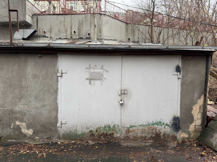 Продаж окремостоячого гаража по вул.Олеся Гончара 37А (35) ЦЕНТР Київ - фото 1