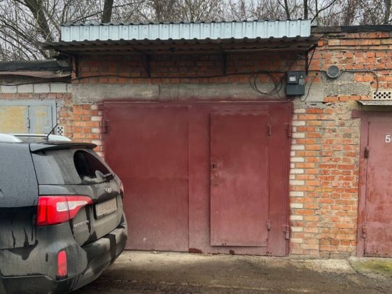 Гараж у гск політ