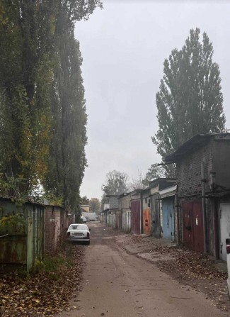 Продаж гаража з підвалом по Василя Степанченка ГК Кронштадт - фото 1