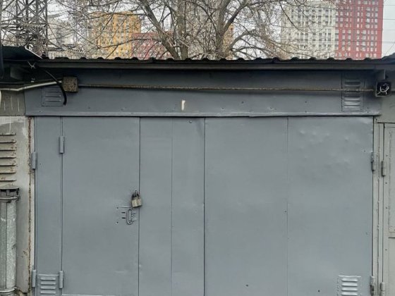 Продам гараж ( м. Видубичі) Київ