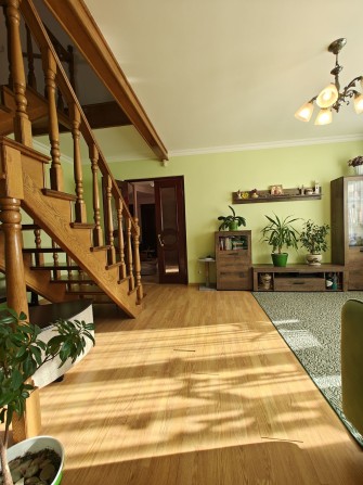 Продаю 2 рівнева квартира. Район Дружба - фото 1