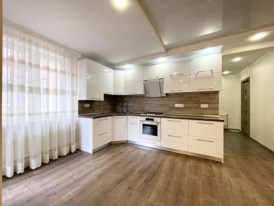 Продається 4 кімнатна квартира в новобудові на Дружбі Тернополь