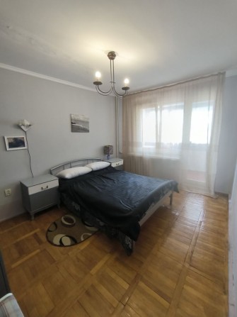 Продаж 2 кімнатної квартири на середньому поверсі в р-ні "Sport Life" - фото 1