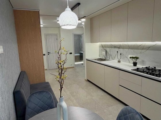 Продаємо 3 - кімнатну квартиру в самому Центрі міста.  Новобудова Тернополь