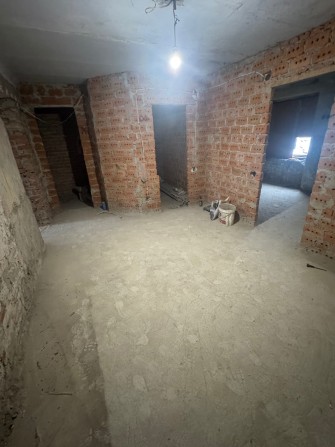 Продаж квартири 4 кімнатна квартира - фото 1