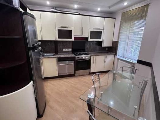 Продаж 3к на Подолі в новобудові та з євроремонтом 4поверх 85м2 Полтава