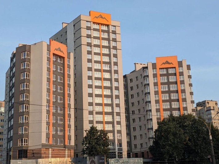 Продаж видової 3-кімнатної квартири 84 м.кв. ЖК Еверест - фото 1
