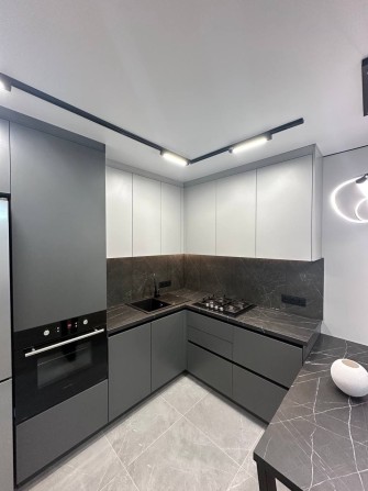 Продається 2 кімнатна квартира по вул. Київська - фото 1