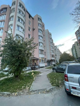 Продається 3 км квартира на Вільховій біля озера - фото 1