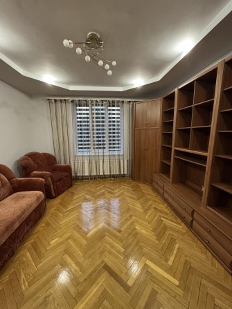 Продається 3-х кімнатна квартира в приватному будинку - фото 1