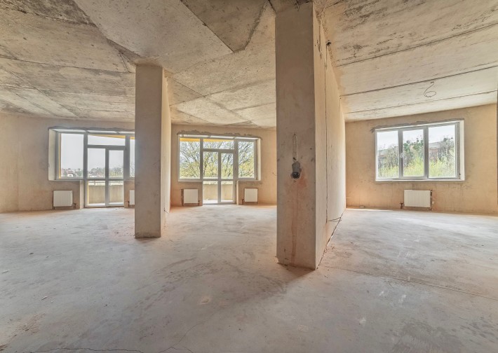 Продаж 3 кім. квартири  р-н Центр із відкритими балконами - фото 1