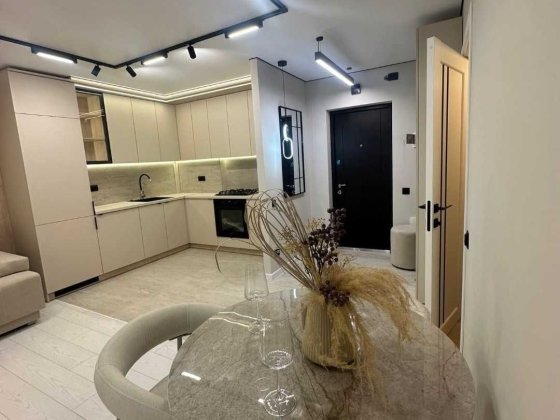 Продаємо 2кімнатну квартиру + кухня-студія Тернополь