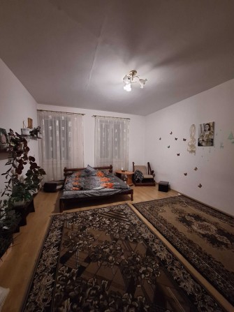 Продається 2 кімнатна квартира, вулиця Хотинська - фото 1