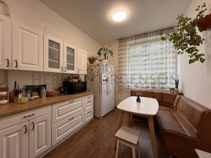 Продаж 3к квартири 98 м.кв / вул. Довженка, Центр - фото 1