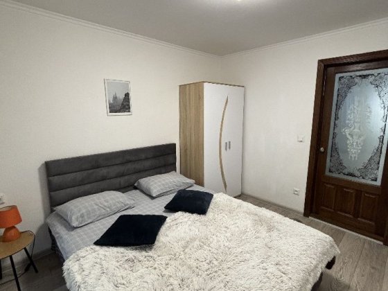 Продається 2 кім. Чешка ТЦ Майдан Черновцы