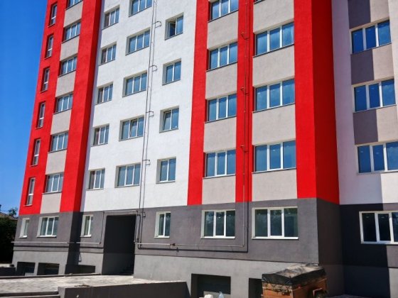 Простора 1-кімнатна у сучасному будинку — вигідна ціна! Черновцы