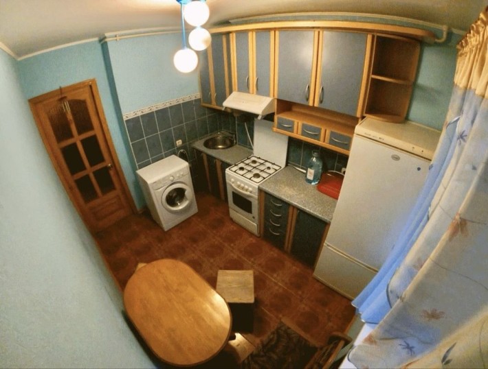 4кім квартира на Металургів на 1 поверсі - фото 1