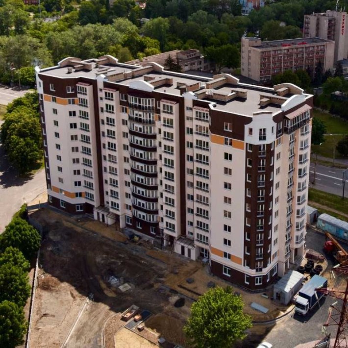 ГАРЯЧИЙ ПРОДАЖ! Дворівнева на Подолі, 2 балкони — всього $53К! - фото 1