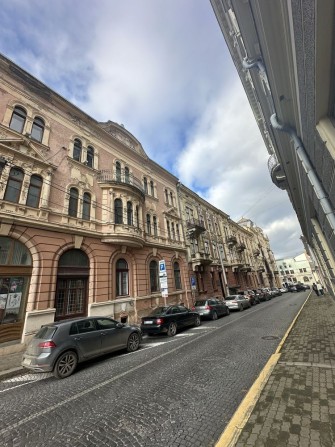 Продається квартира на Лисенка біля театру Ольги Кобилянської - фото 1