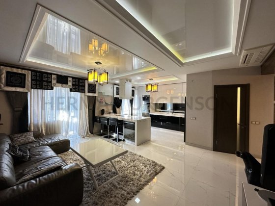 Продаж 2к квартири 120 м.кв / вул. Собранецька, Червениця Ужгород