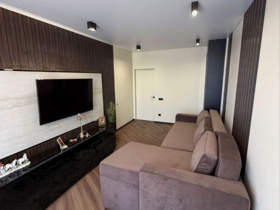 Продаж 2-кім новобудови Дизайнерський ремонт Черновцы