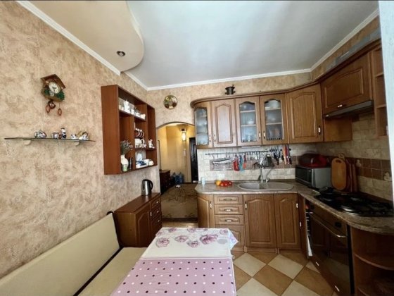 Продам 3 кімн.квартиру в словацькому будинку Ужгород