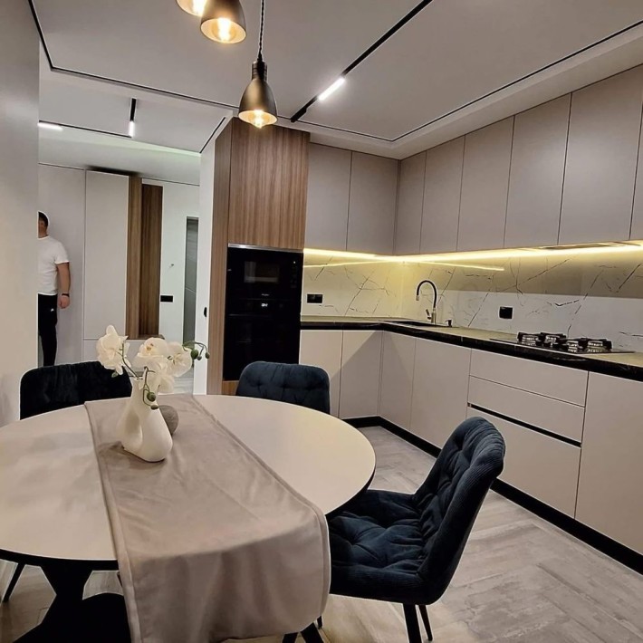 Продається сучасна квартира, новобудова, р-он Дружба - фото 1