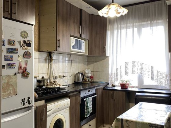 Продам 4 кімнатну квартиру Автовокзал Ровно