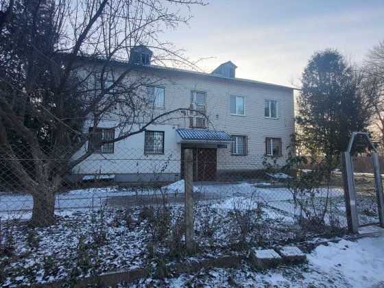 Продам 3-кімнатну квартиру (є підвал, огороджена територія, сад) Сумы