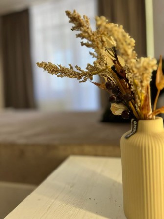 Продається гарна 2 кімнатна квартира на Бамі - фото 1