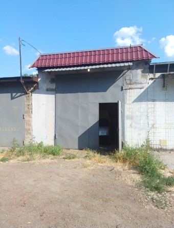 Сдам в аренду гаражный бокс л/б, 9 мкр. 4500 грн - фото 1