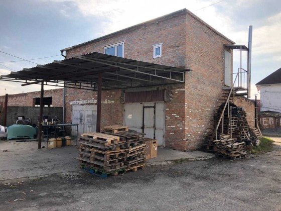 Аренда 2-поверхового гаража 103 м.кв.