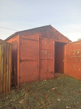 в оренду чи продам високий гараж в кооперативі Радванка - фото 1