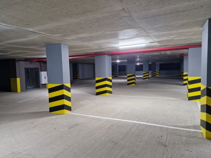 Оренда паркомісця в закритому паркінгу   ЖК Crystal - фото 1