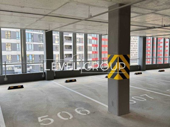 Продається паркомісце крите 14.9 м Варшавський Київ