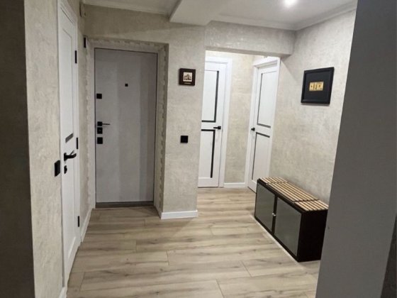 Продаж трикімнатної квартири Чернівці