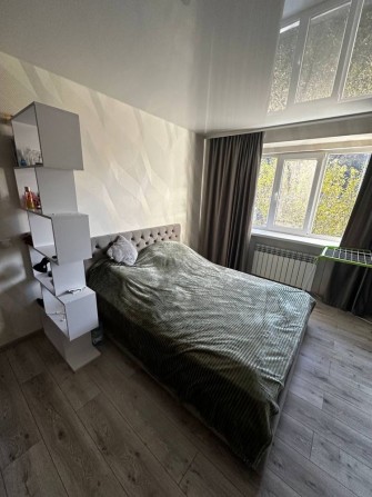 Продається 1-кімнатна квартира з ремонтом та меблеми - фото 1