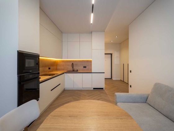 Однокімнатна квартира з ремонтом вул. 6-та Приміська Черновцы