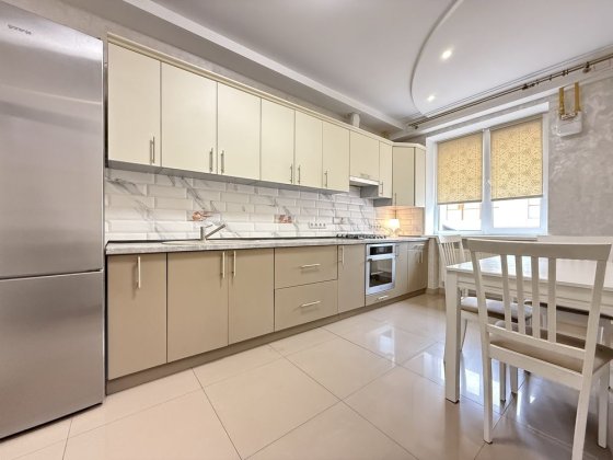 2-Кімнатна «На Щасливому» вул. Чорновола 93-з Ровно