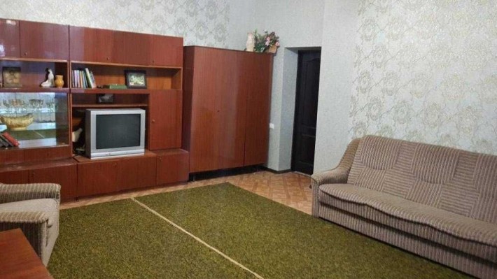 Продаж 2-кімнатної квартири в центрі міста вул. Покровська - фото 1