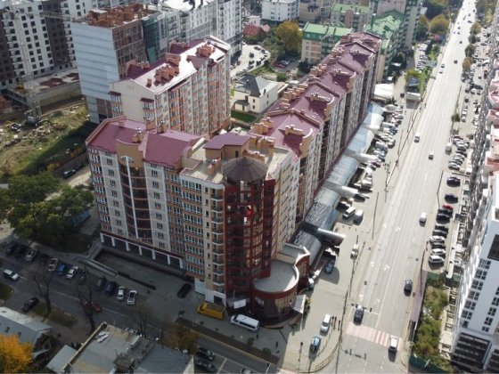 двокімнатна квартира Майдан, Щербанюка, Проспект Черновцы