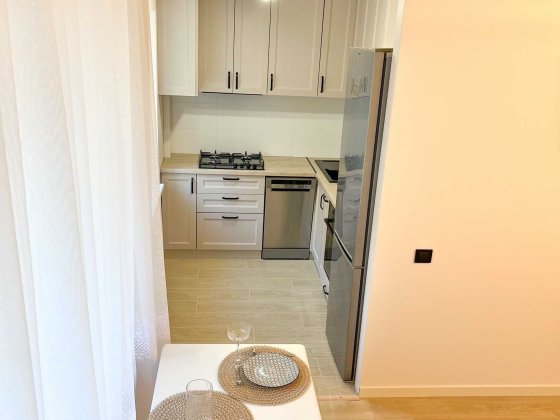 Сучасна 3-кімнатна з технікою та ремонтом — Бруклін Рівне