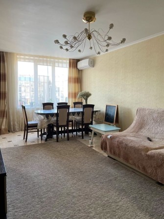 СМ 5 кім. пентхаус з ремонтом на вул. Чорноморській 4 в Чернівцях - фото 1