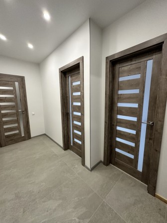 Продам простору двох кімнатну квартиру - фото 1