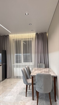 Центр. Новобудова. Однокімнатна квартира - фото 1