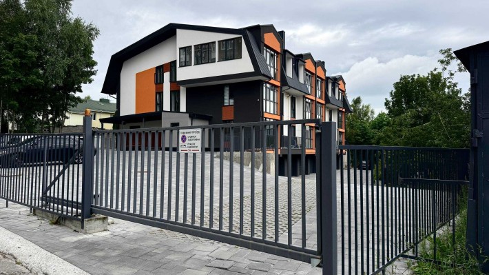 Продам 2 кімнатну квартиру в клубному будинку, в районі Марлен!!! - фото 1