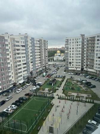 Власник !!!  Терміново продам 2 кім квартира Київська 9 д. - фото 1