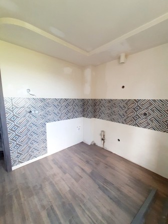 Продаж 3 кімнатної квартири  49тис.дол. - фото 1