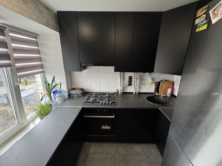 Двокімнатна перепланова в Трикімнатну. Центр. Ремонт - фото 1